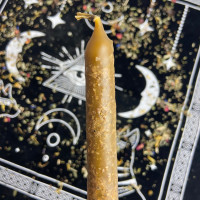 Желтая восковая свеча с кориандром, 18 см - натуральный аромат и уют