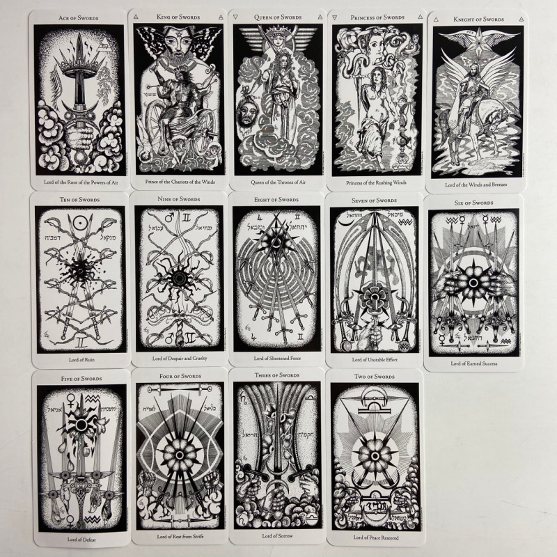 Карти Таро The Hermetic Tarot Герметичне таро Годфрі Доусон чорнобілі гравюри