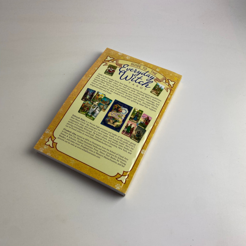 Подарунковий набір карти Таро Everyday Witch Tarot з книгою Deborah Blake