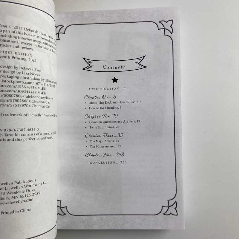 Подарунковий набір карти Таро Everyday Witch Tarot з книгою Deborah Blake