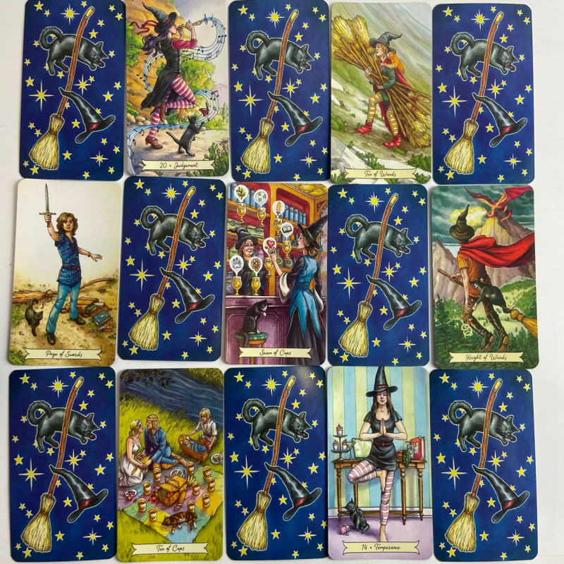 Подарунковий набір карти Таро Everyday Witch Tarot з книгою Deborah Blake