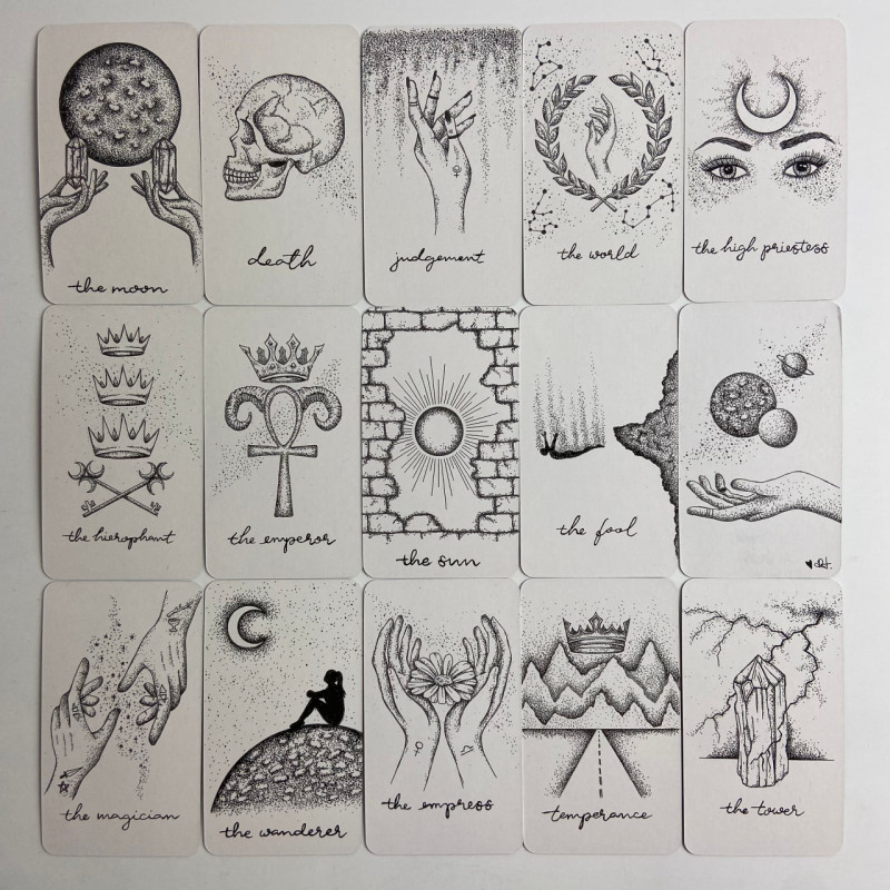 Карти Таро The Wandering Moon Tarot Блукаючого Місяця зменшена колода