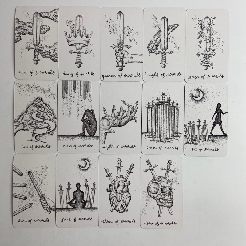Карти Таро The Wandering Moon Tarot Блукаючого Місяця зменшена колода