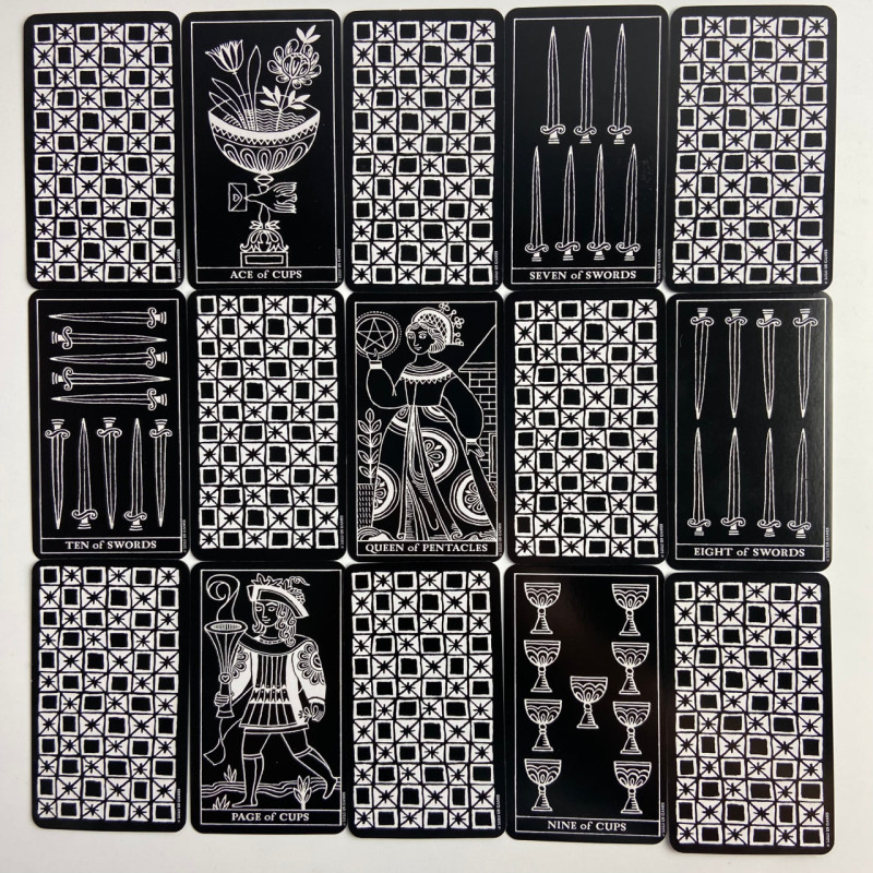 Таро-карты Inversion Tarot. Перевёрнутое Таро в марсельском стиле, карманная колода