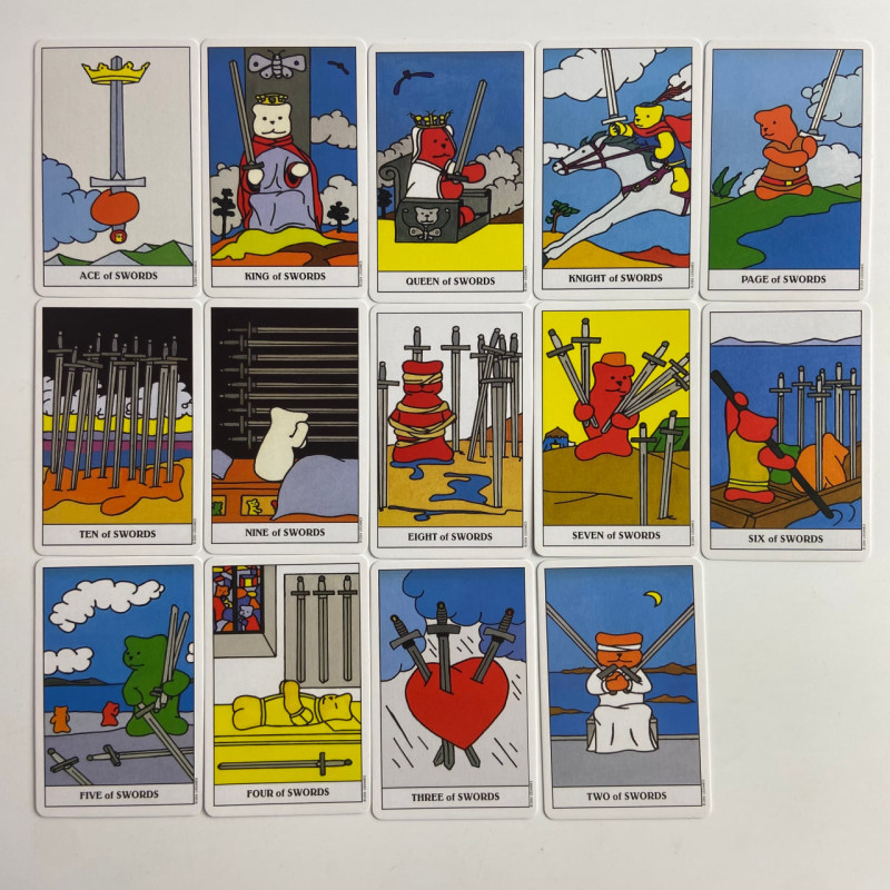 Карты Таро Gummy Bear Tarot Ведмедики Гамми колода Райдера-Уэйта