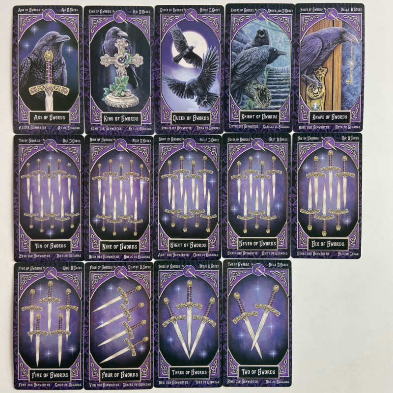 Карти Таро Familiars Tarot Lisa Parker зменшена колода з тваринами
