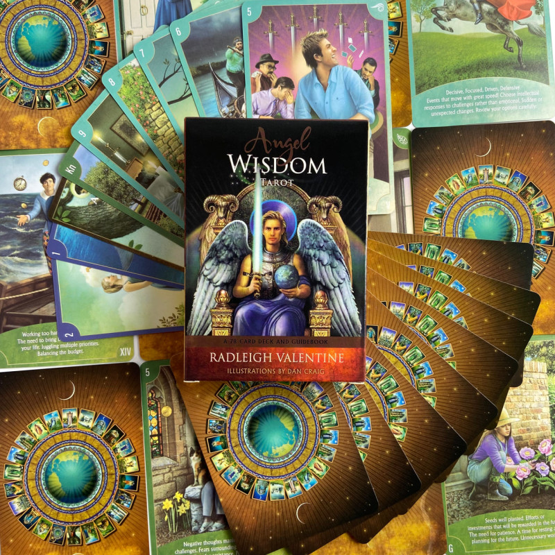 Карты Таро Angel Wisdom Tarot Рэдли Валентайна, англоязычная колода
