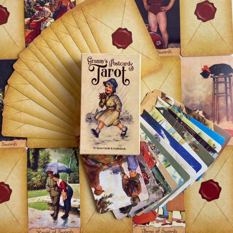 Таро Granny’s Postcards Tarot «Бабушкины открытки» винтажная колода