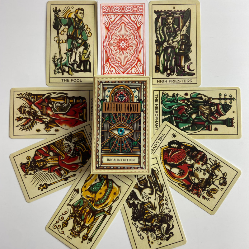 Карти Таро Tattoo Tarot Ink & Intuition у стилі тату, зменшена колода