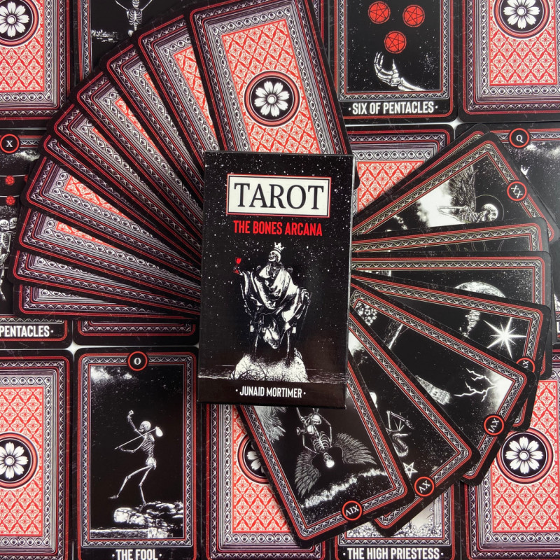 Карты Таро The Bones Arcana Tarot уменьшенная колода в стиле Dark Art