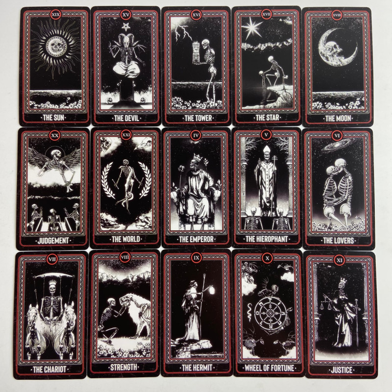 Карты Таро The Bones Arcana Tarot уменьшенная колода в стиле Dark Art