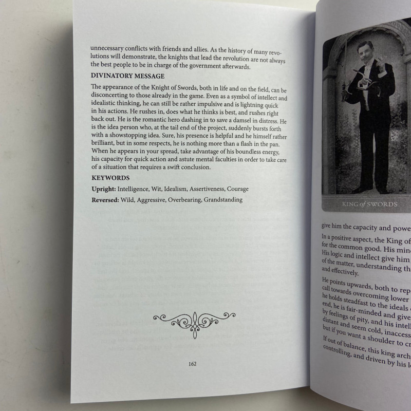 Подарунковий набір Таро The Dreamkeepers Tarot Хранителі Снів книга і карти
