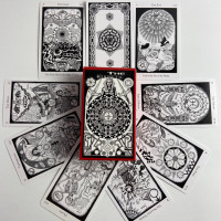 Таро-карты The Hermetic Tarot (Герметическое Таро) — колода в чёрно-белом стиле